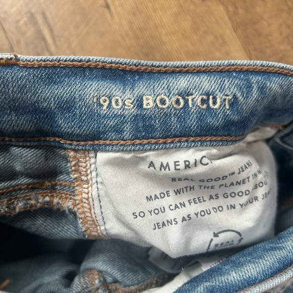 American Eagle 90s Bootcut Jeans Distressed Light Wash High Rise Long Size 2 - Picture 8 of 13